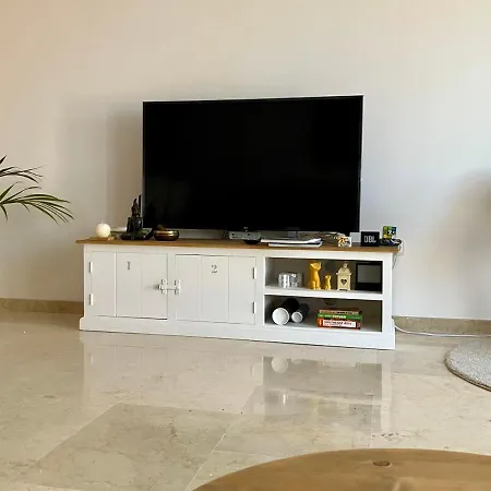 Socrates Rental, La Mairena - El Soto Golf Club Free Padel Gym Tennis & Golf Apartment