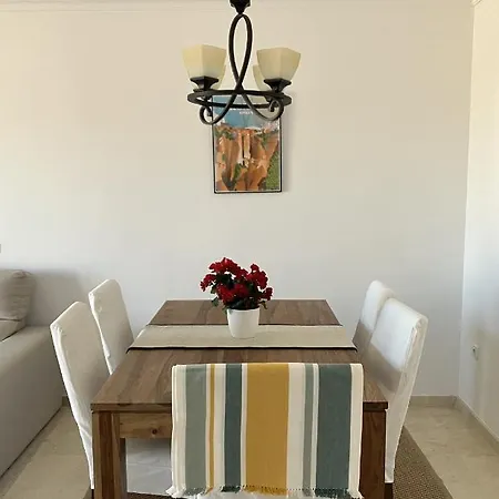 Socrates Rental, La Mairena - El Soto Golf Club Free Padel Gym Tennis & Golf Apartment *